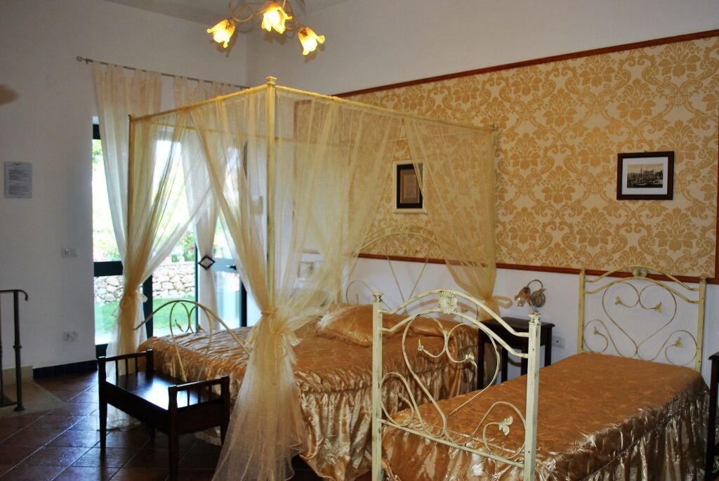 gallery_image_hidden_25