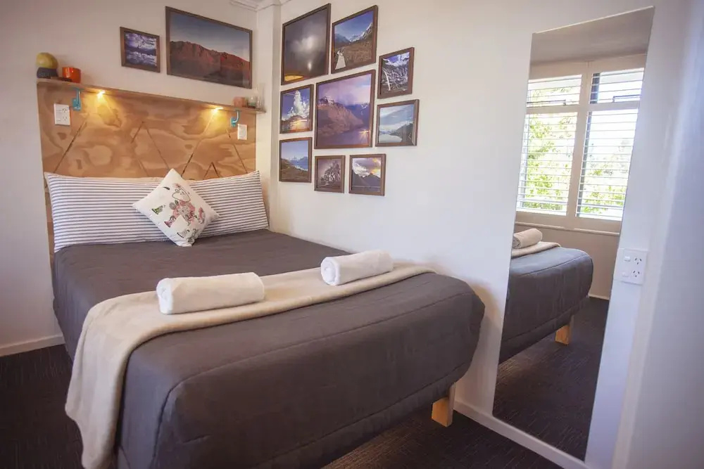 Deluxe Double room (full double bed)