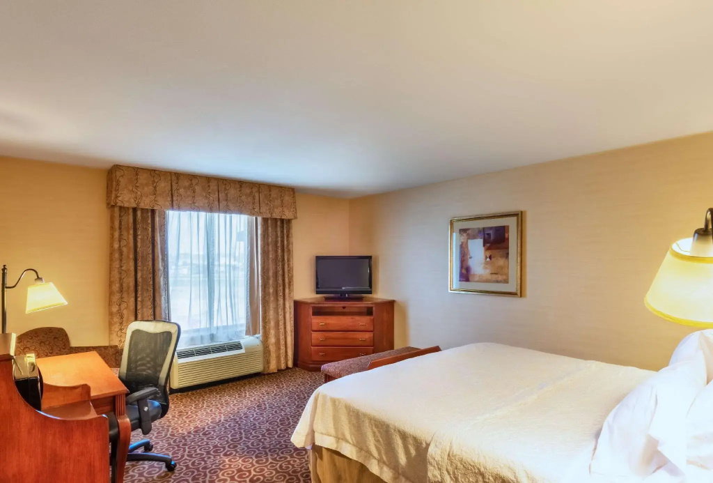 Standard Double room (full double bed)
