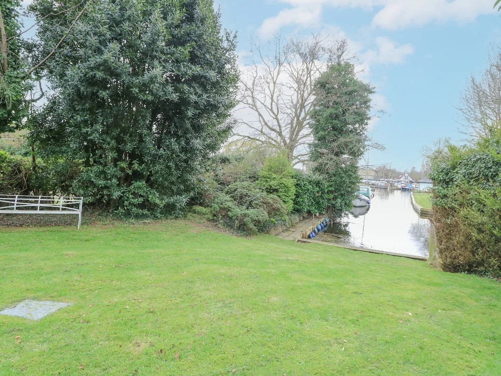 Swan Dyke Cottage