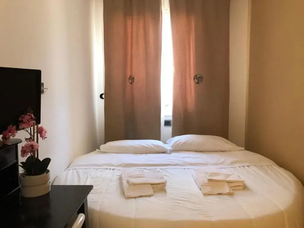 Economy room
