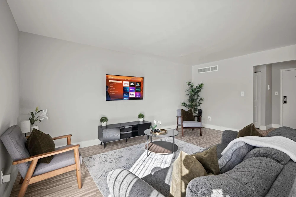 A Unique 2BR 2BA Stay