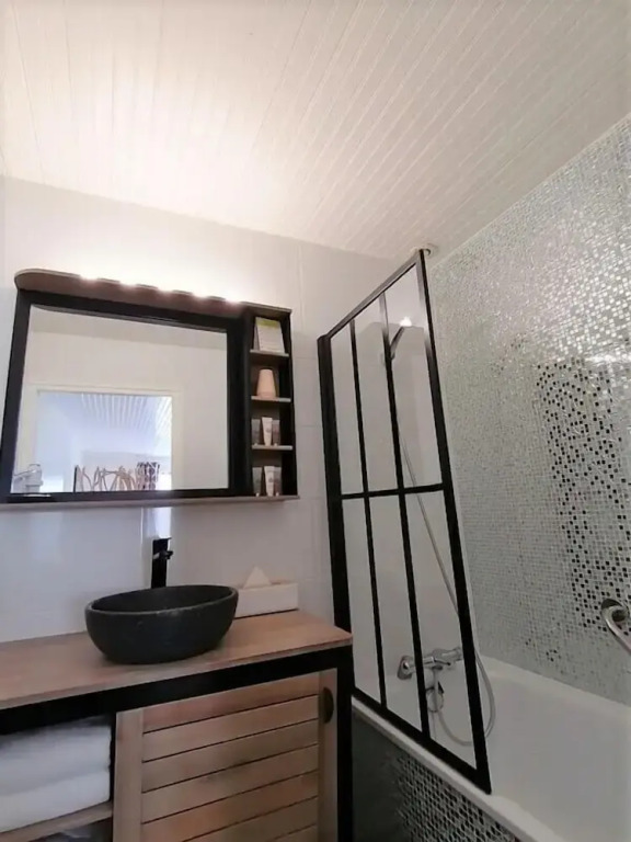 尊爵四人房，配大床