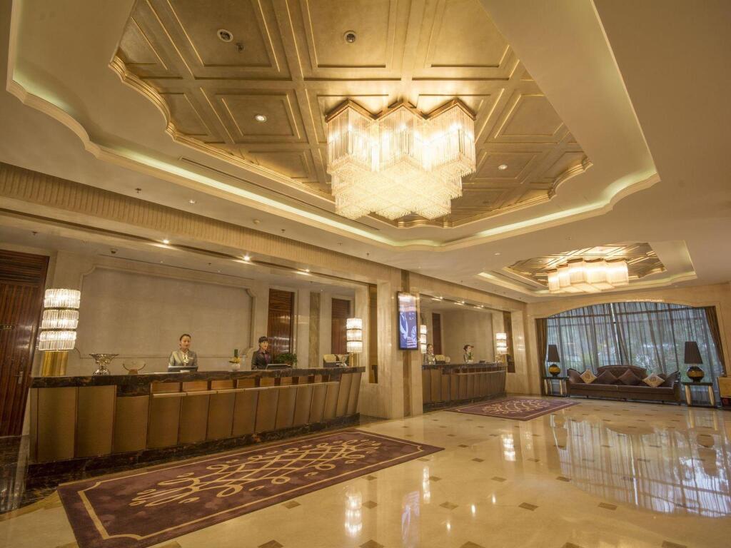 Xian Titan Senbo Hotel