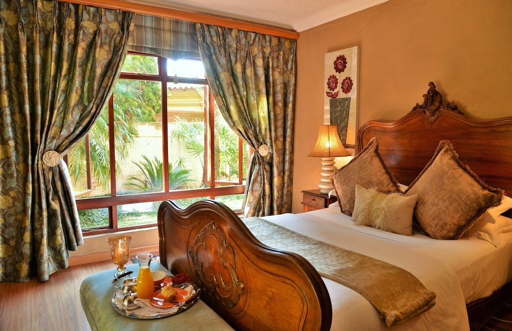Wings and Water Guest Villa - Adults Only — 5