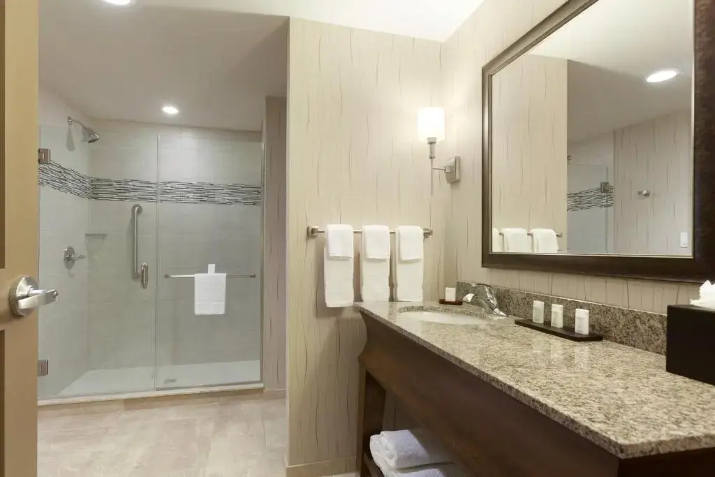 Embassy Suites Saratoga Springs - Chambres