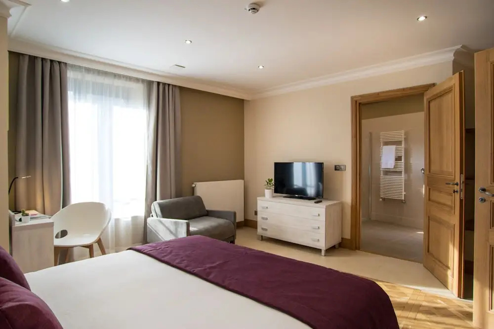 Comfort room