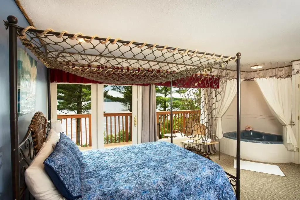 Standard Double room with balcony (full double bed)