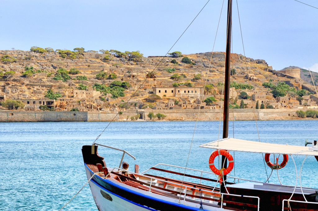 Beach & Waterfront