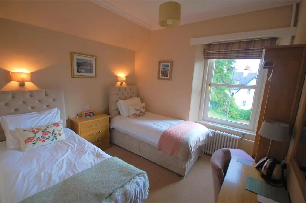 Tigh-na-Cloich Hotel - Chambres