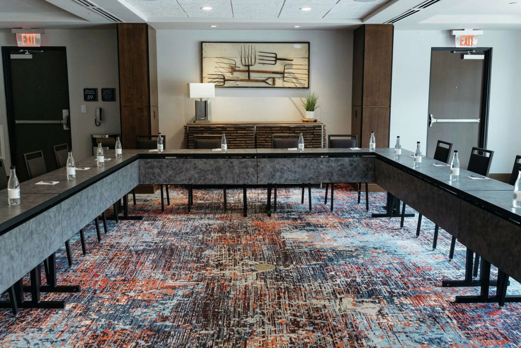 Revel Hotel Des Moines Urbandale, Tapestry Collection by Hilton - Général