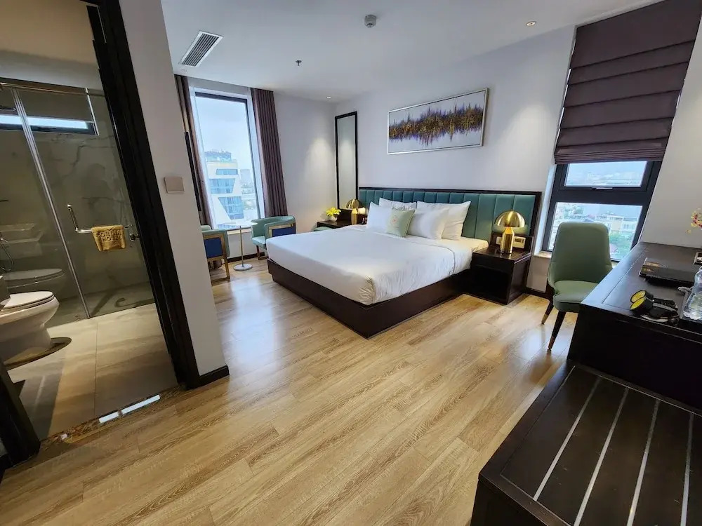 Cordial Grand Hotel Danang 4 Star
