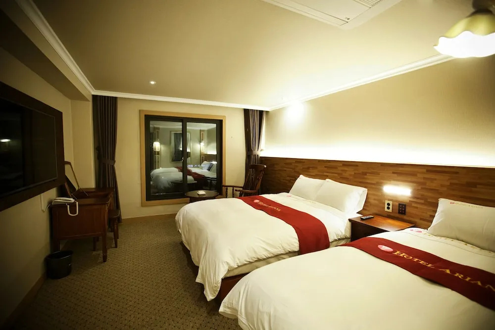 Deluxe Double room (twin beds)