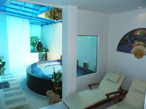 Kata Beach Center - Général