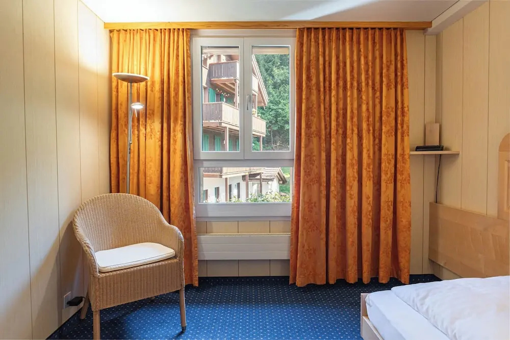Hotel Bellevue - Traditional Swiss Hideaway - Chambres