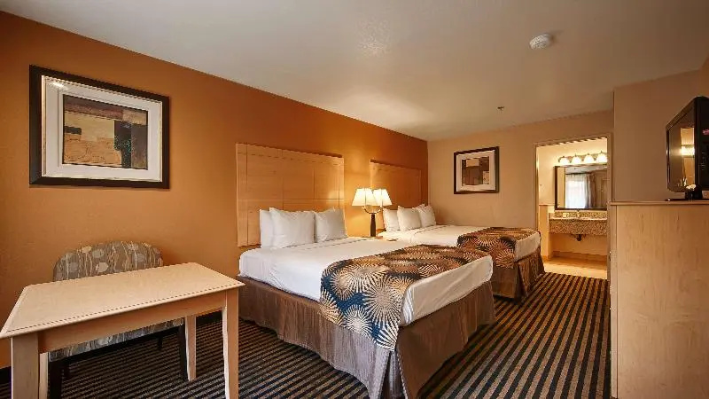 Standard Quadruple room with balcony