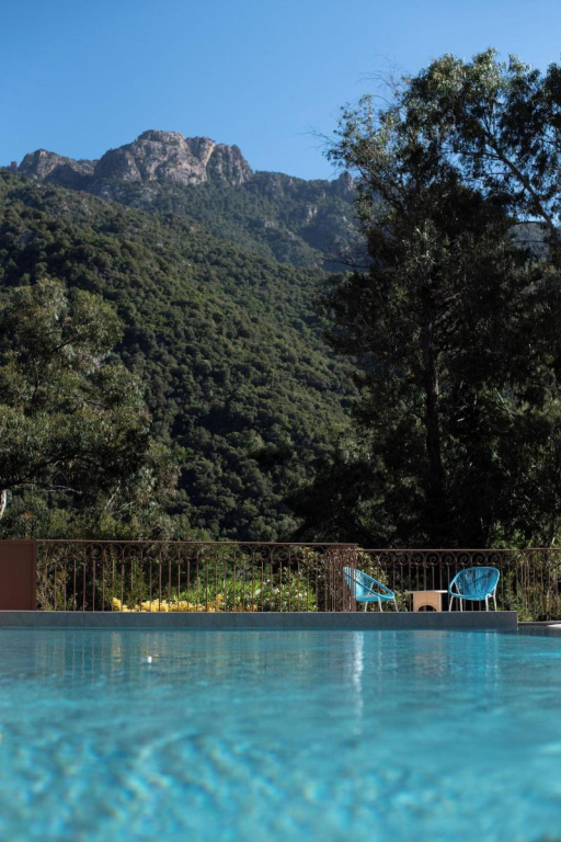 Voir la photo 2 — Hôtel Corsica