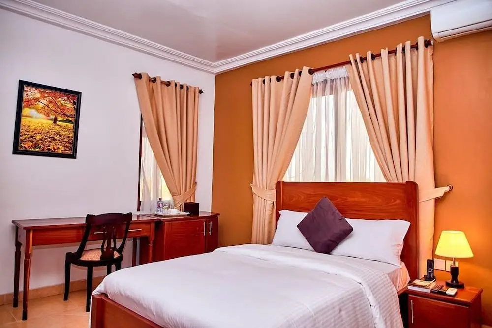 Comfort room