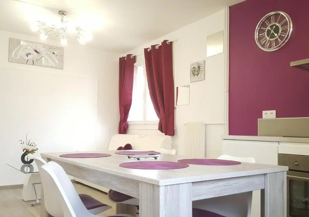 Voir la photo 3 — SWEETHOME DIJON - Drapeau