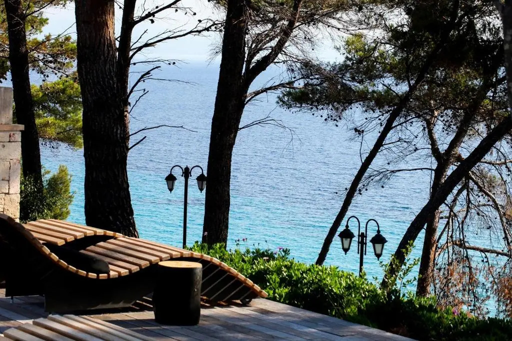 Standard Double room with sea view (full double bed)