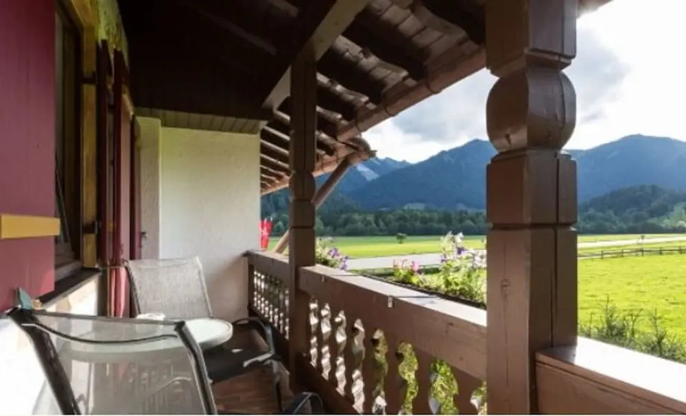 Balcony & Terrace