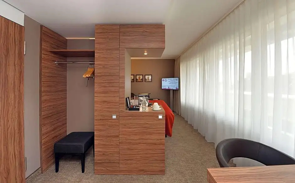 Superior Double room with panoramic view (full double bed)