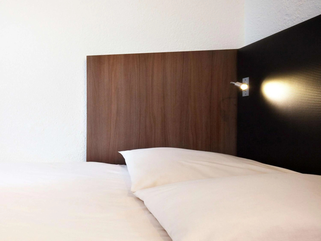 Отель ibis Styles Paris République в Париже