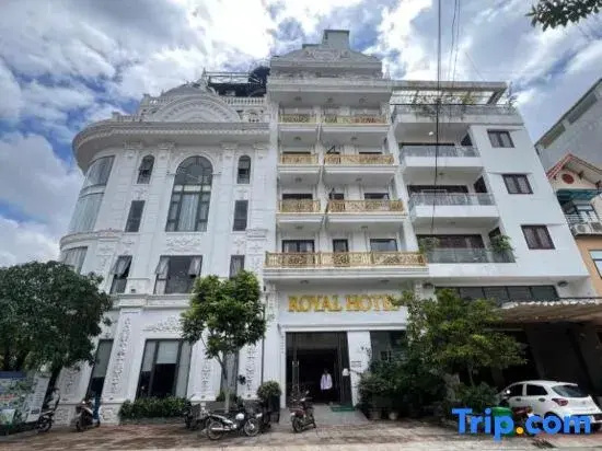 Royal Hotel
