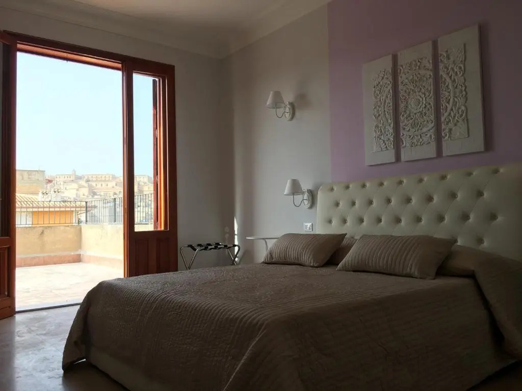 Standard Double room with balcony and with sea view (full double bed)