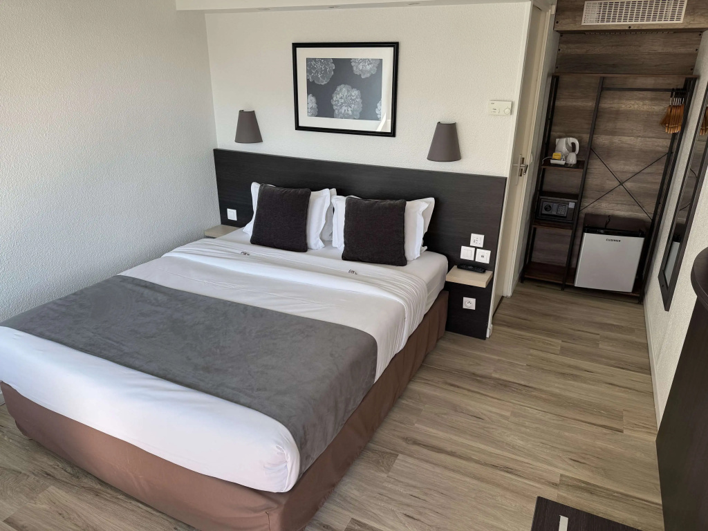 Kyriad Lisieux - Chambres