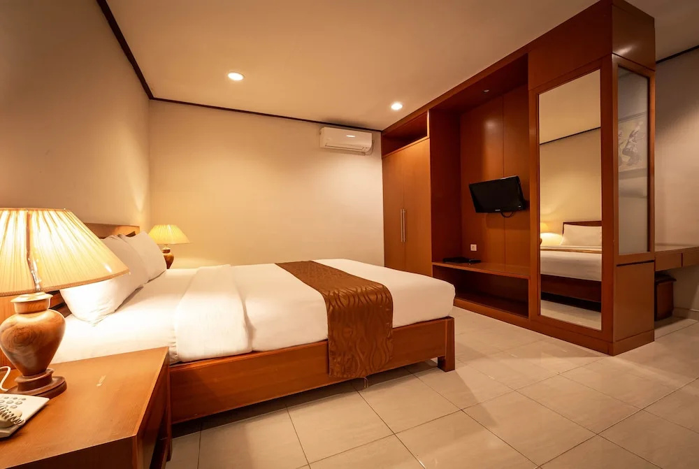 Yulia Beach Inn Kuta - Chambres