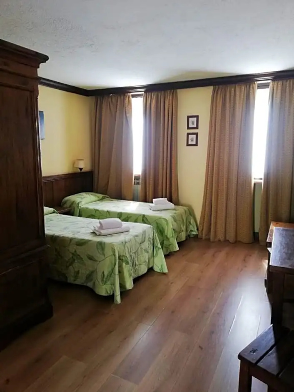 Economy room