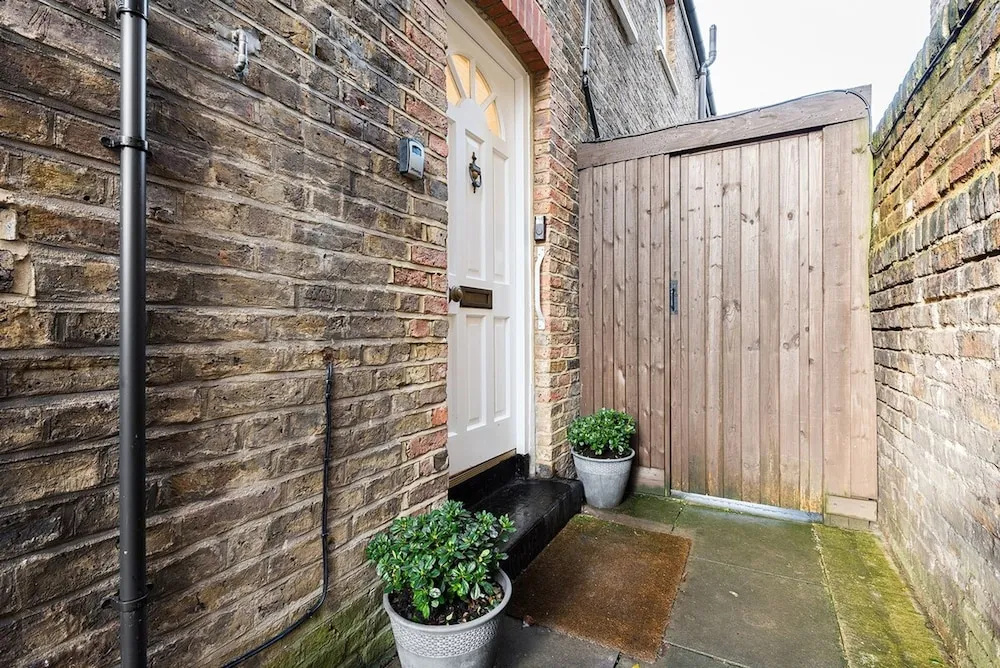 Garden Flat Near Ealing Broadway