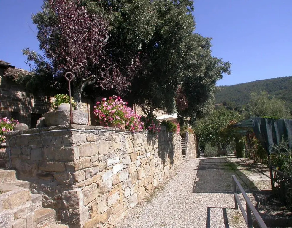 2 Bedrooms Cottage