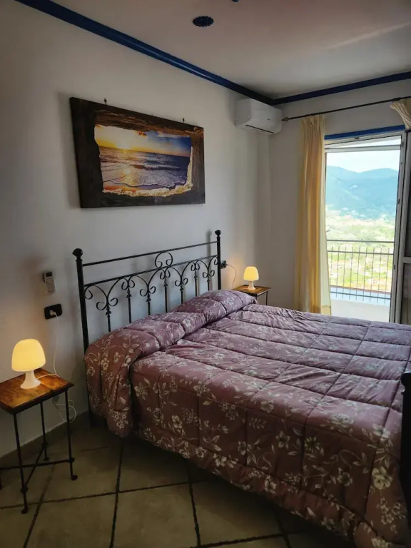 Classic Quadruple room with sea view