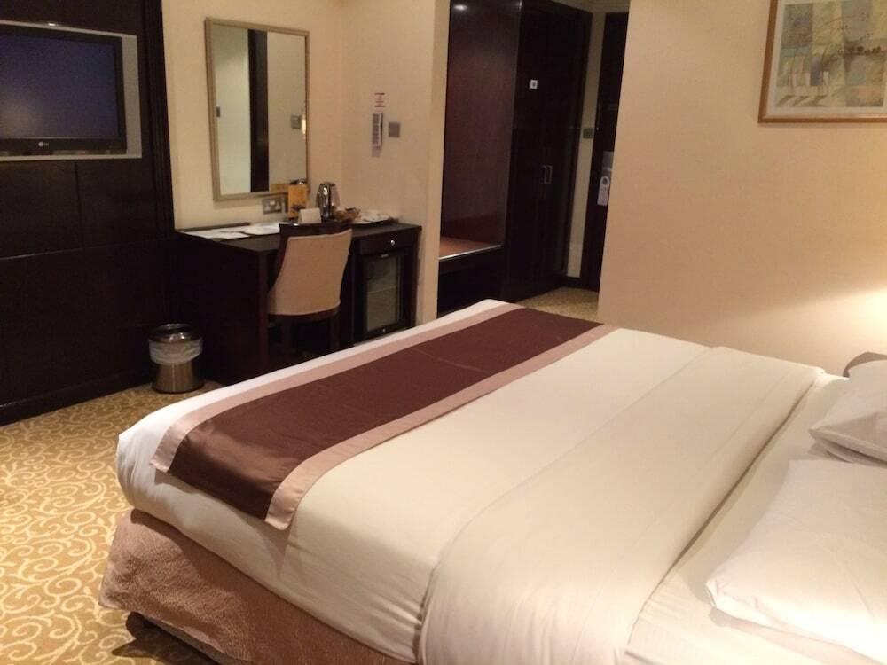London Suites Hotel