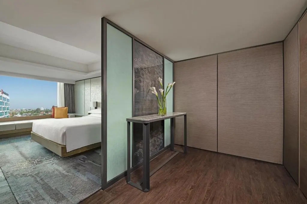 1 Bedroom Double Club Junior Suite (full double bed)