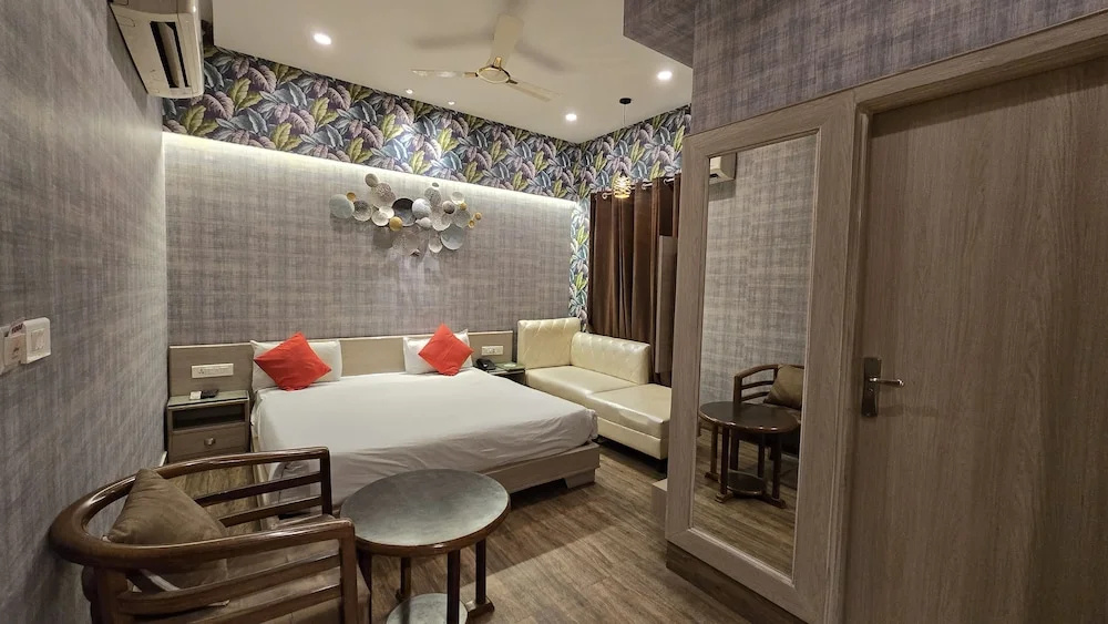 Gopinath The Grand - Chambres