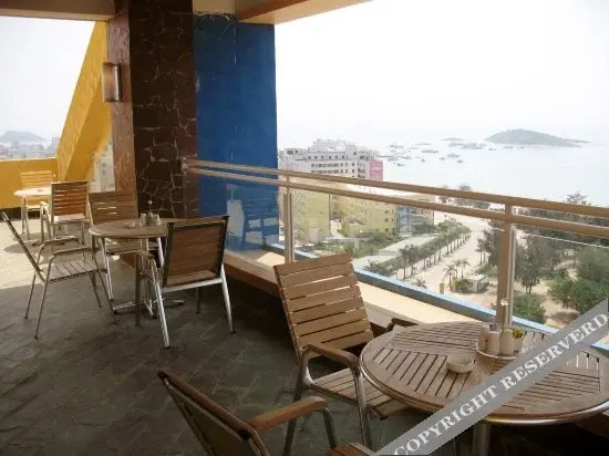 Balcony & Terrace