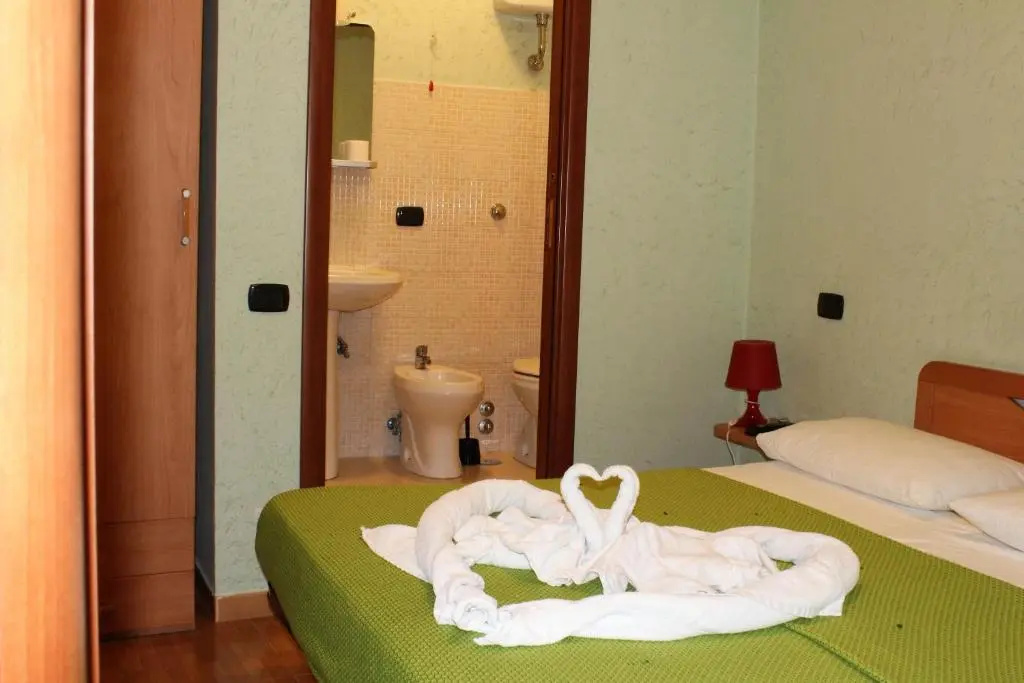 Economy room