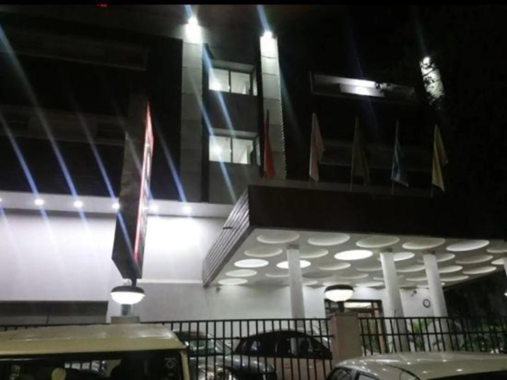 Hotel Raviraj