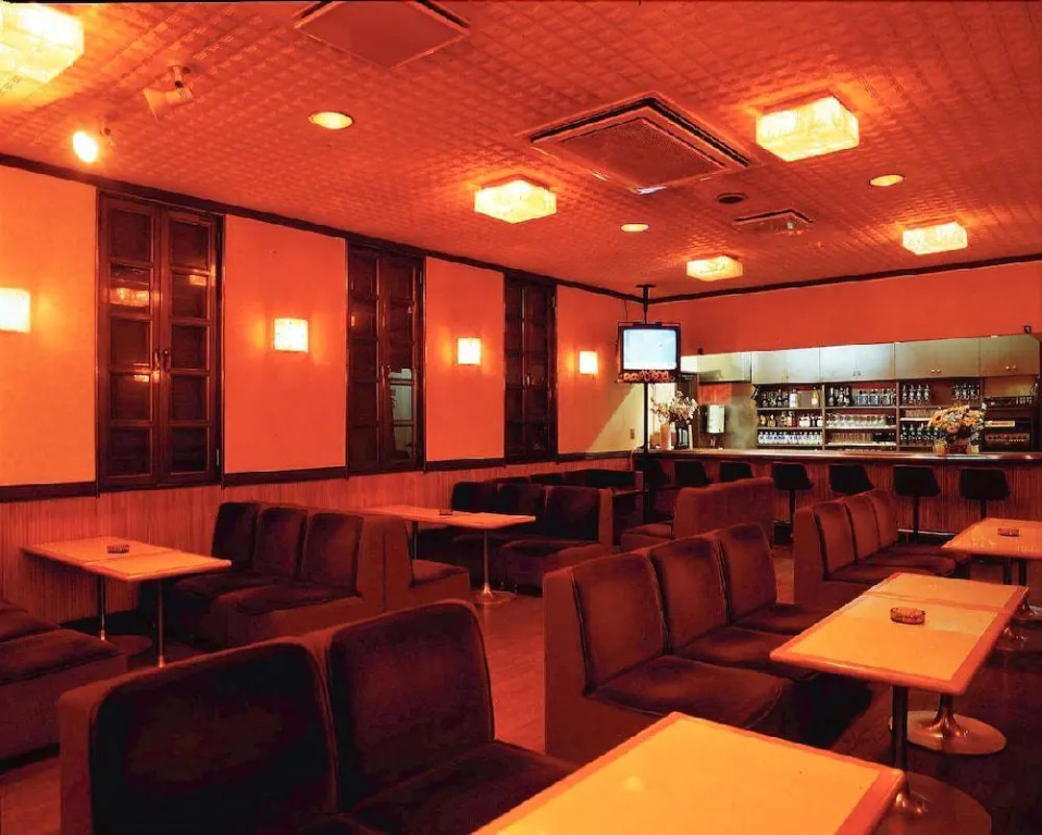 Food & Beverage