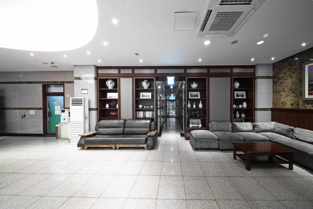 The Hotel Yeong Jong - фото 29