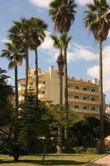 Art Mari Hotel