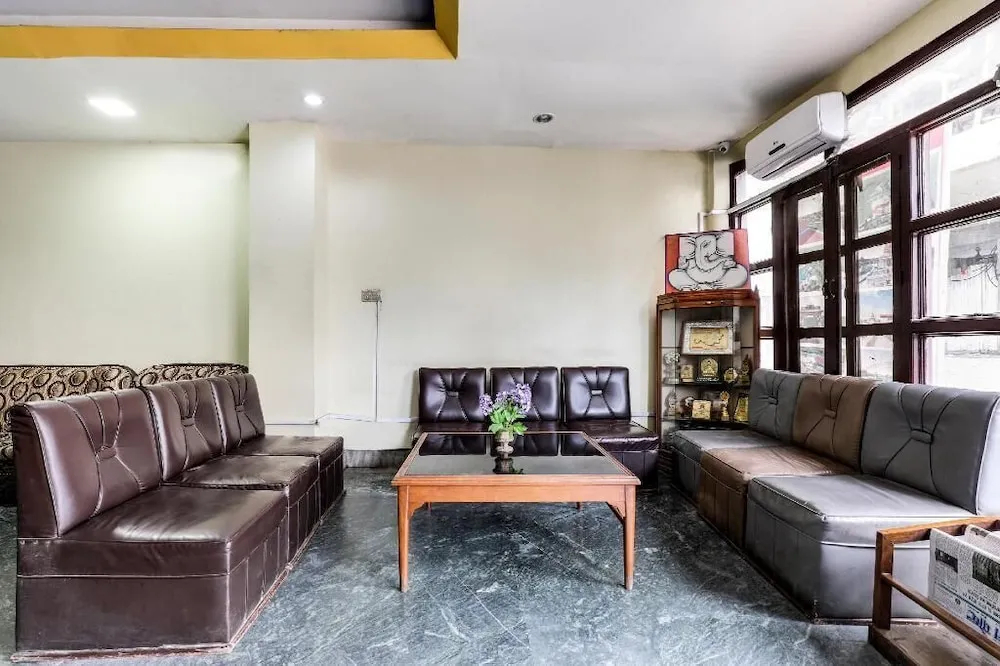 Hotel Gangotri - фото 2