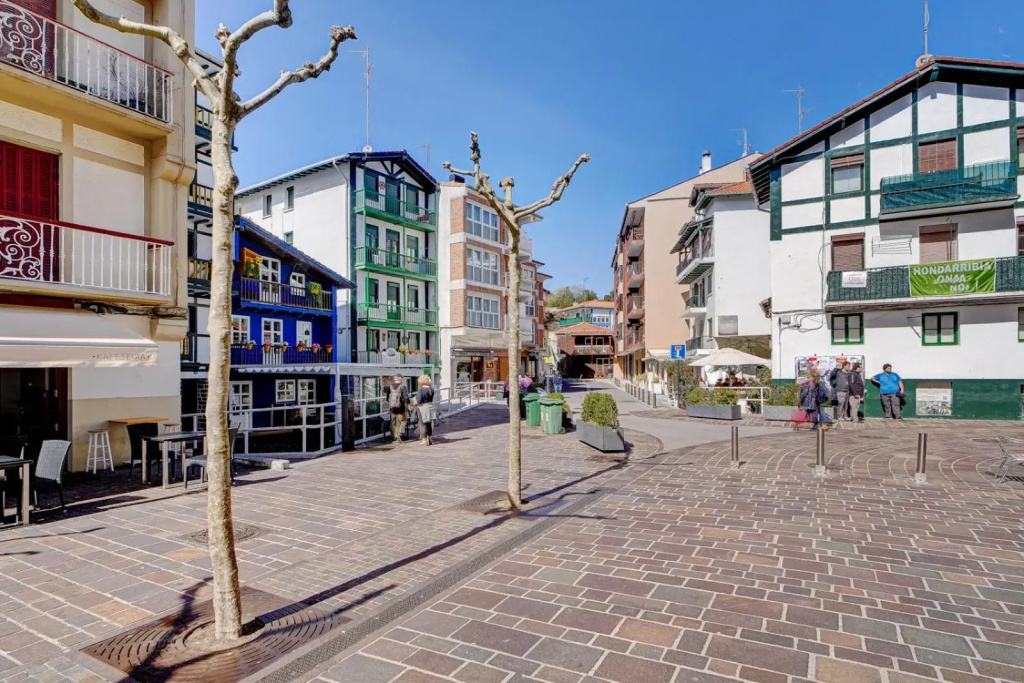Apto. Reformado en el centro de Hondarribia