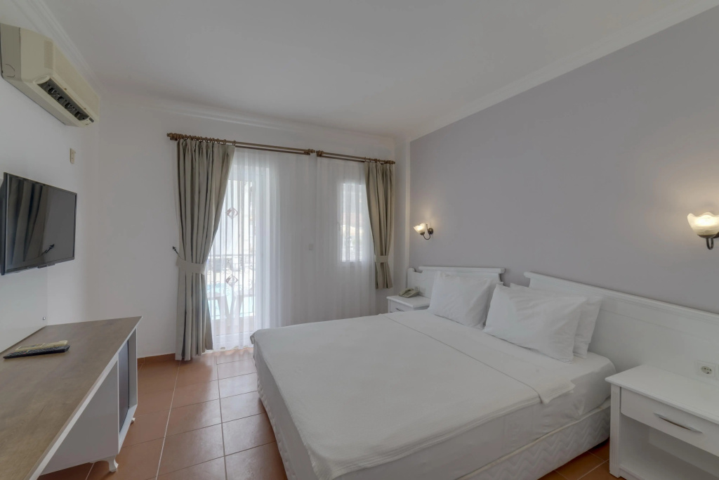 Karbel Beach Hotel — 2