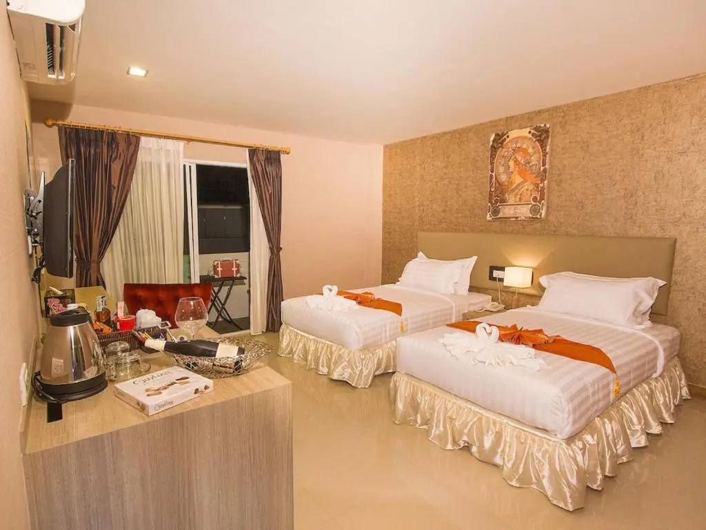 Double Suite (twin beds)