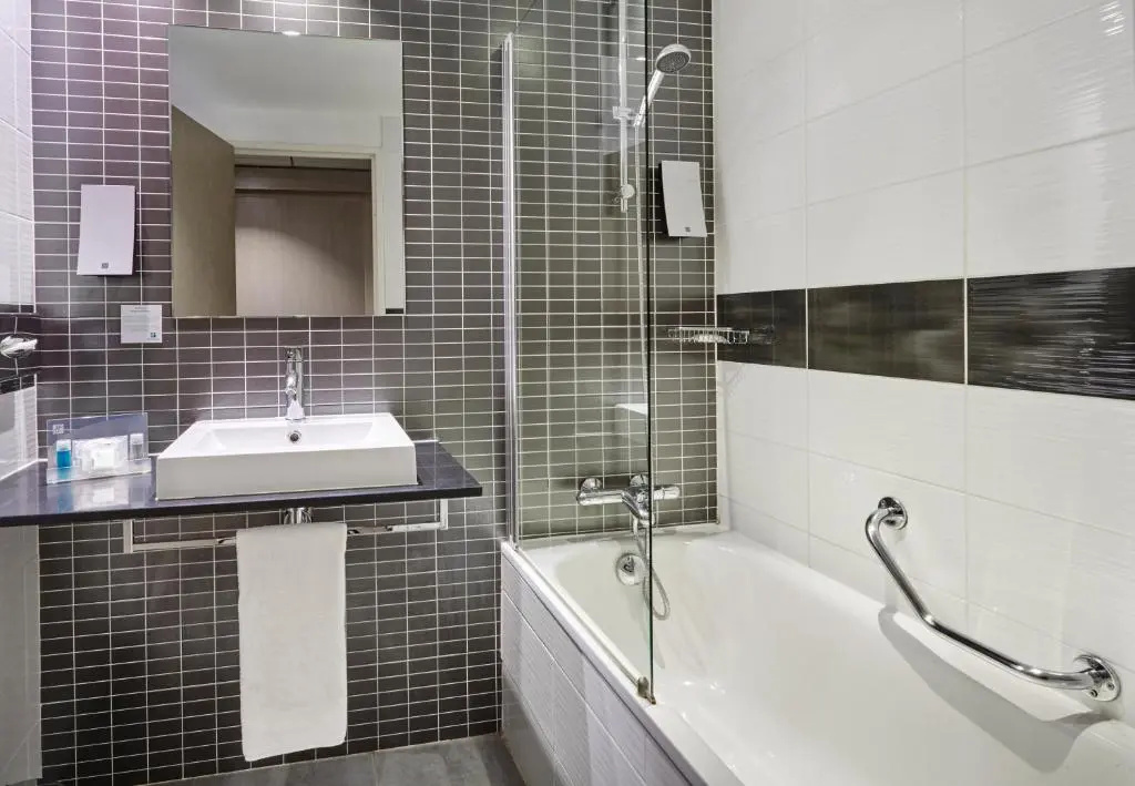 Holiday Inn Toulon City Centre by IHG - Chambres