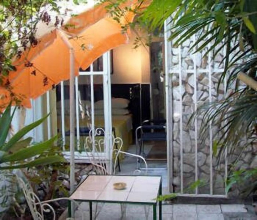 Isoco Guest House by null